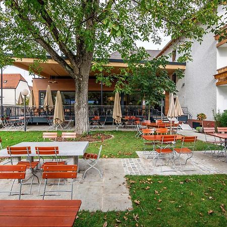 Landgasthof Moser & Restaurant Bootshaus Windorf  Екстер'єр фото