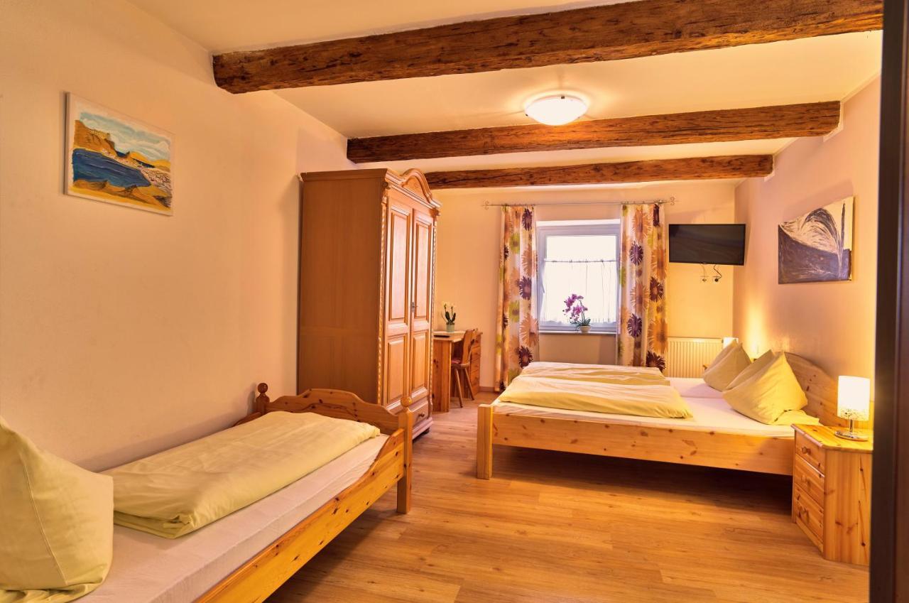 Landgasthof Moser & Restaurant Bootshaus Windorf  Екстер'єр фото