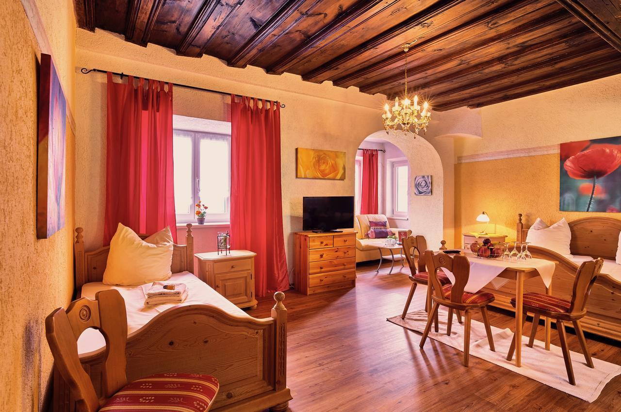 Landgasthof Moser & Restaurant Bootshaus Windorf  Екстер'єр фото