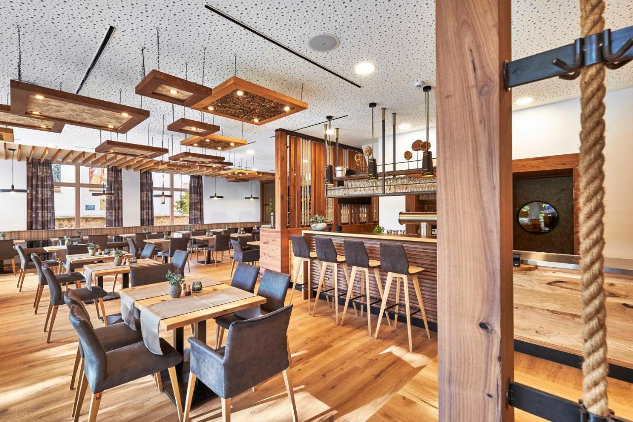 Landgasthof Moser & Restaurant Bootshaus Windorf  Екстер'єр фото